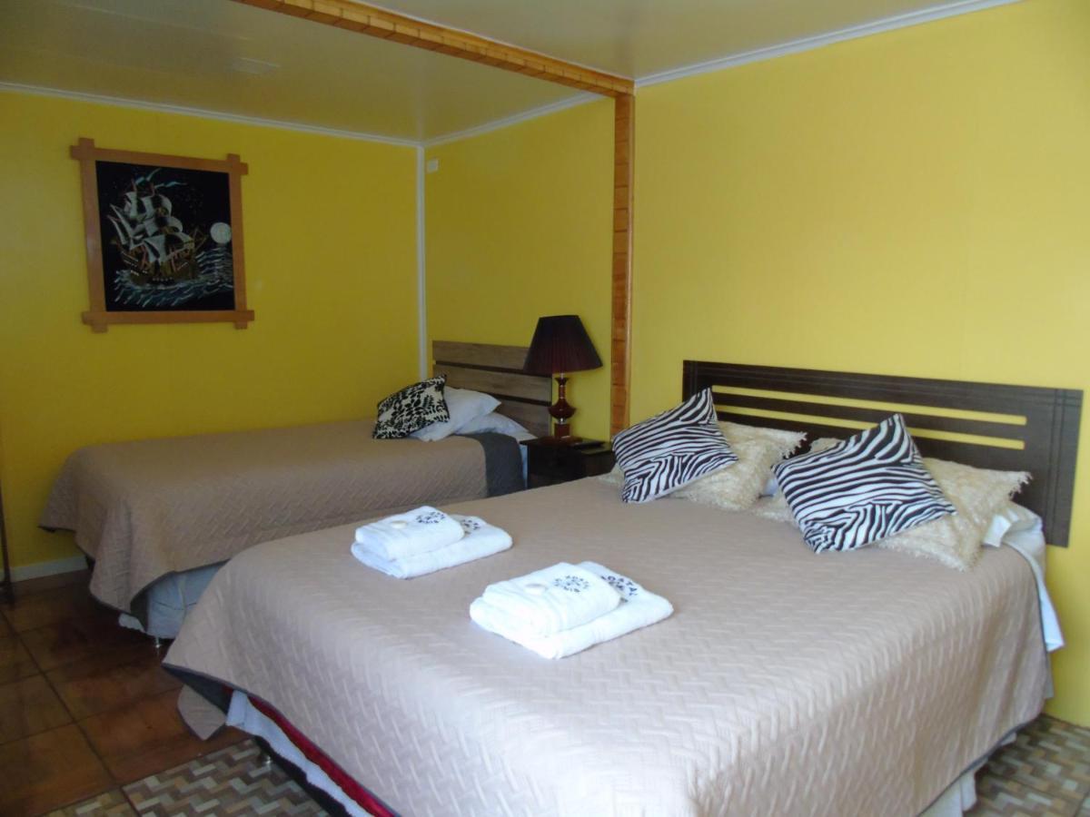 Hostal Geminis Puerto Natales Buitenkant foto